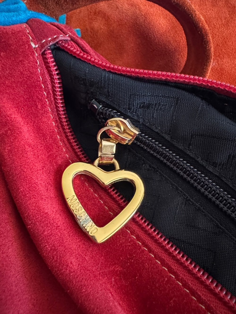 Moschino Redwall 1990s Rainbow Suede Leather Tassle Fringe Crossbody Bag - Picture 13 of 14